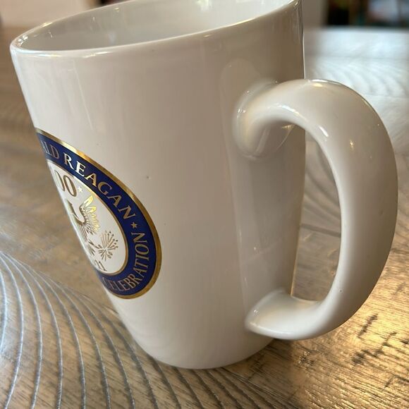 🇺🇸 Ronald Reagan 💯 Centennial Celebration 🥳 Signature🖊️Mug🍵Sturdy & Solid - Picture 13 of 17